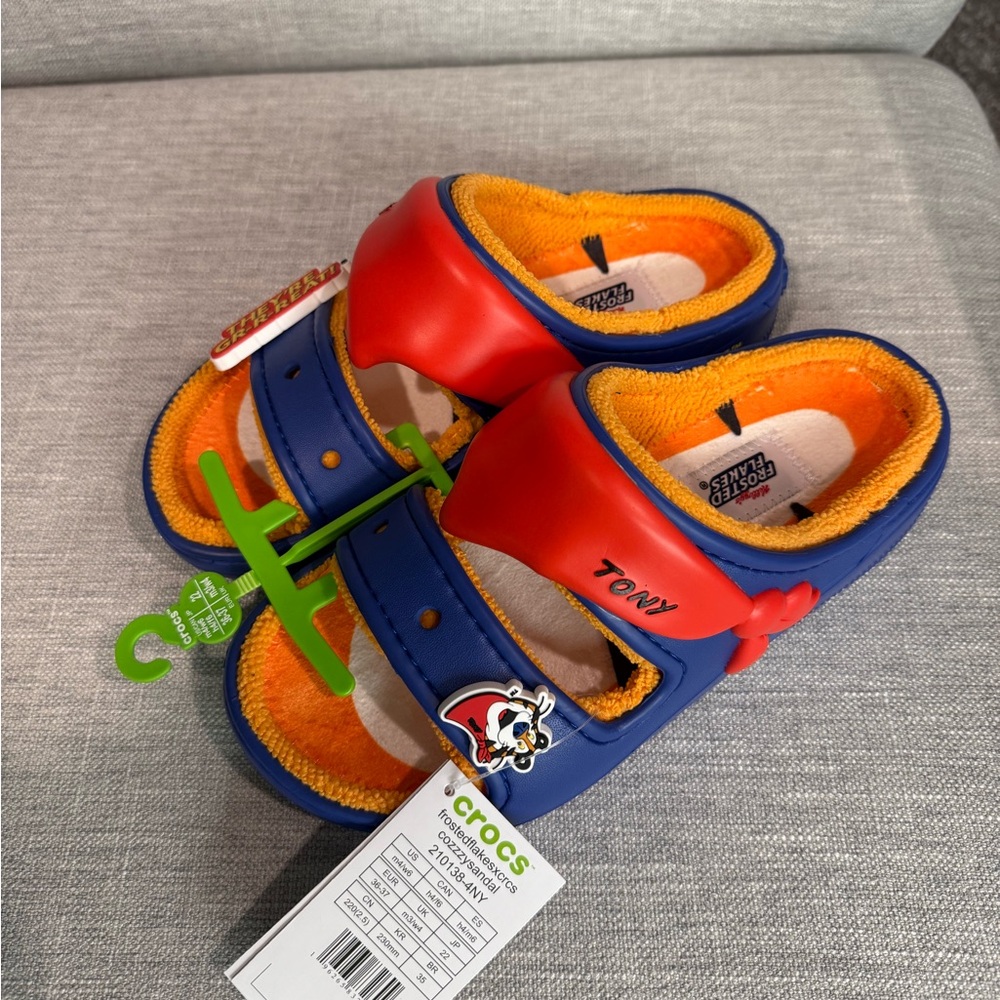 NWT Frosted Flakes × Crocs Cozzzy Sandals Size Men’s 4 women’s 6